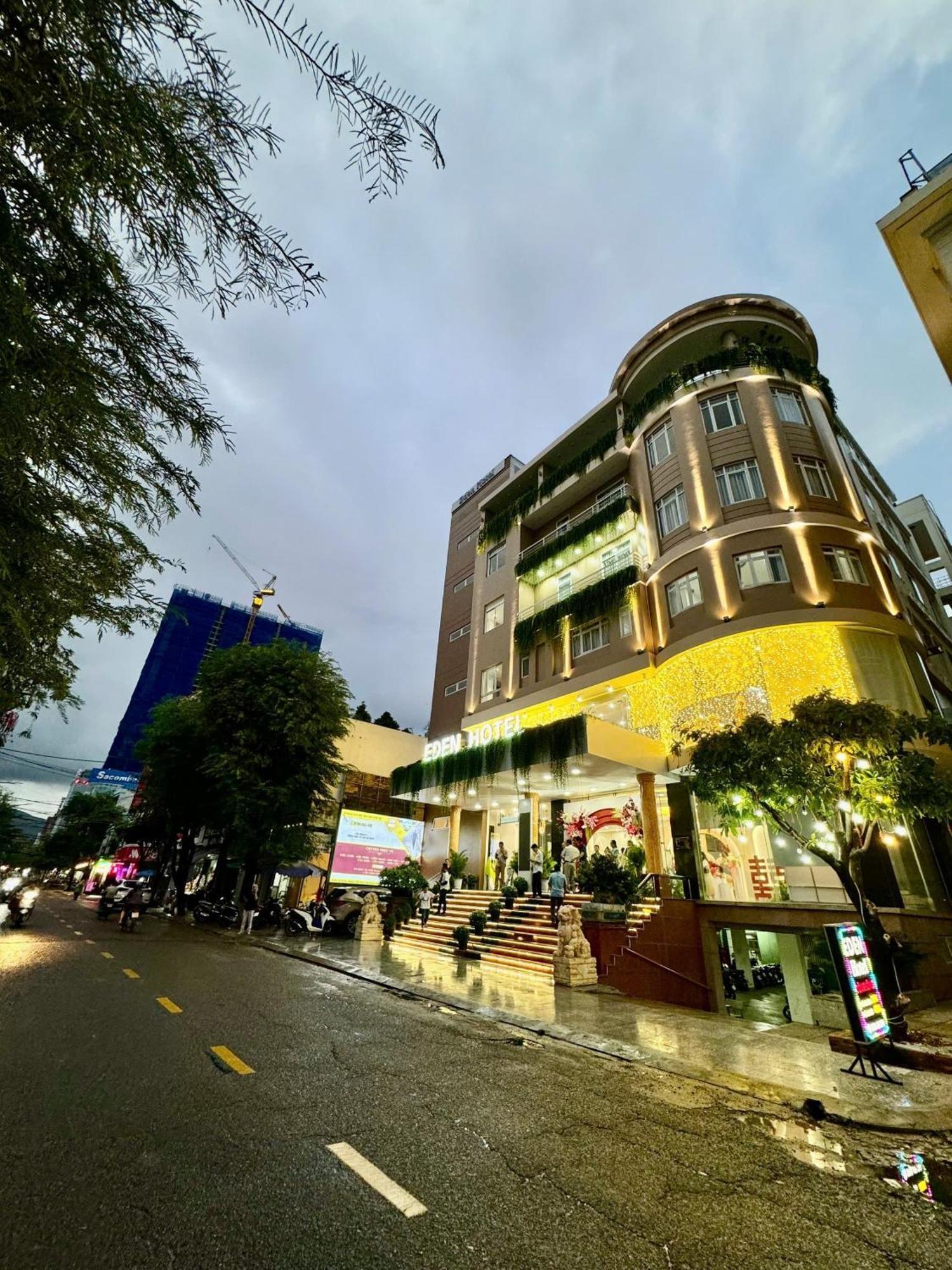 Eden Quy Nhon Hotel エクステリア 写真